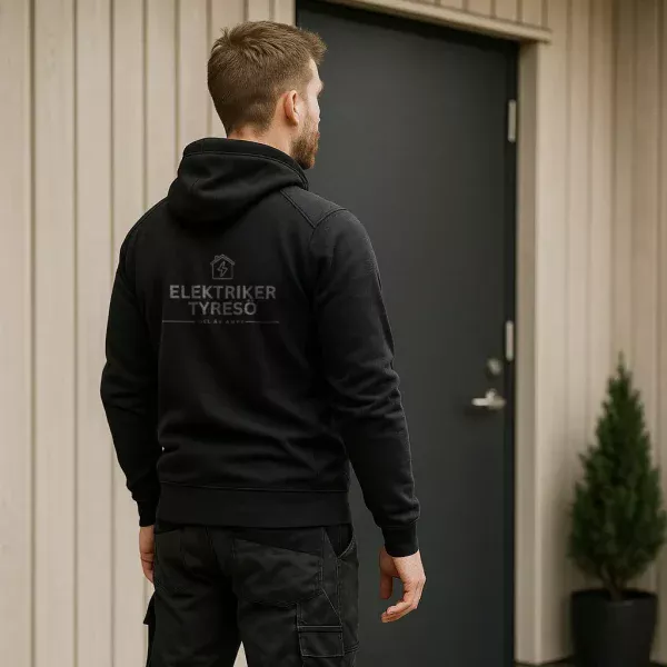 Elektriker i Tyresö på hembesök för installation