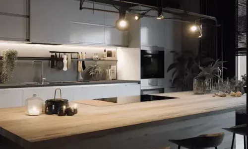 Elektriker installerar spotlight i bostad i Tyresö